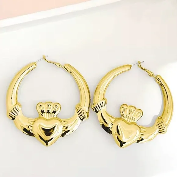 Big chunky claddagh hoop earrings Irish For Love Loyalty & Friendship - Picture 4 of 4